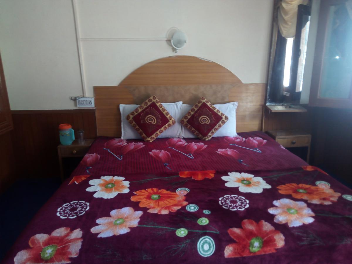 Hotel Everest - Manali (Himachal Pradesh) — Photos 1